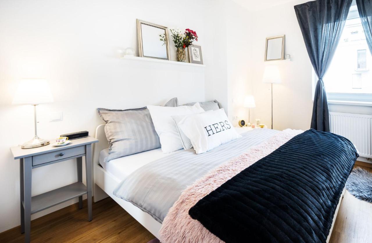 אולומוץ Silvie Apartments - Zlate Terasy מראה חיצוני תמונה