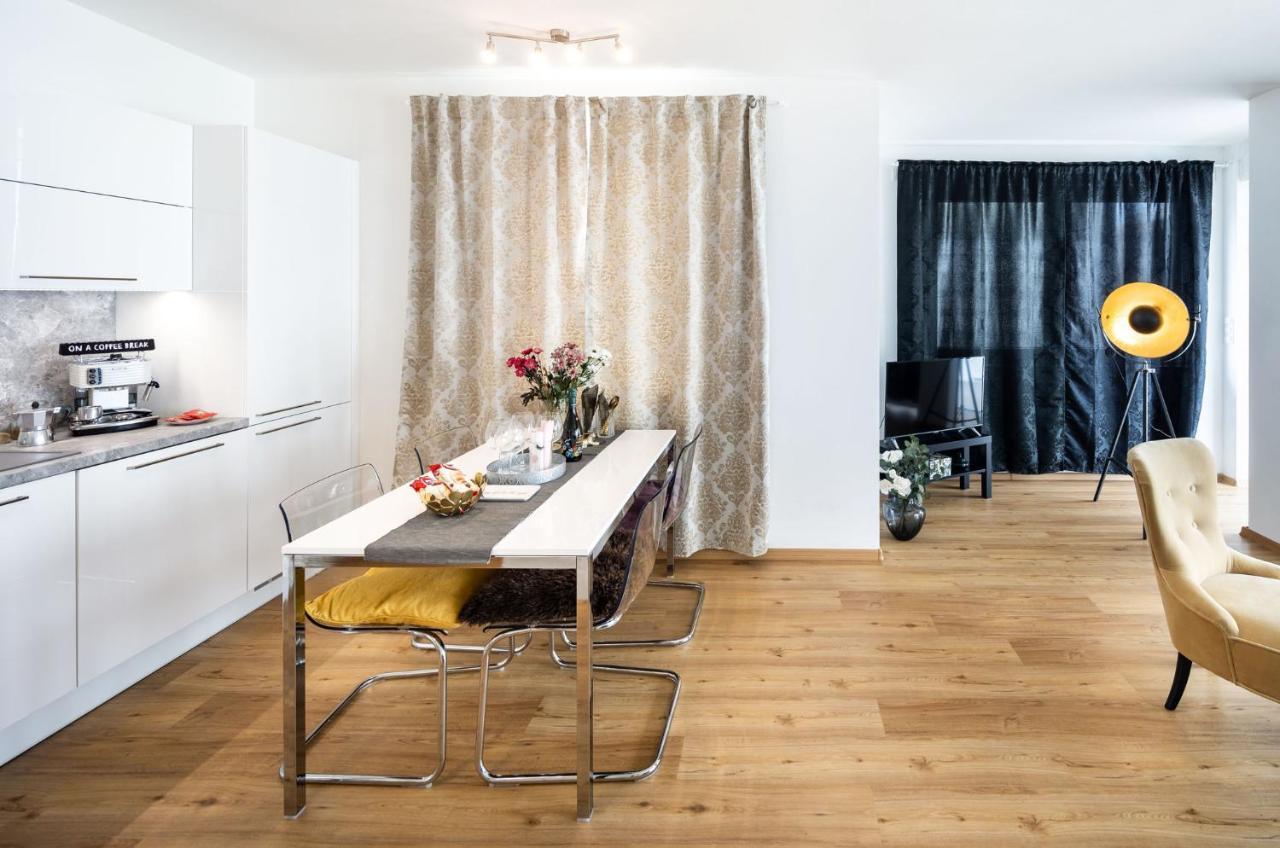 אולומוץ Silvie Apartments - Zlate Terasy מראה חיצוני תמונה