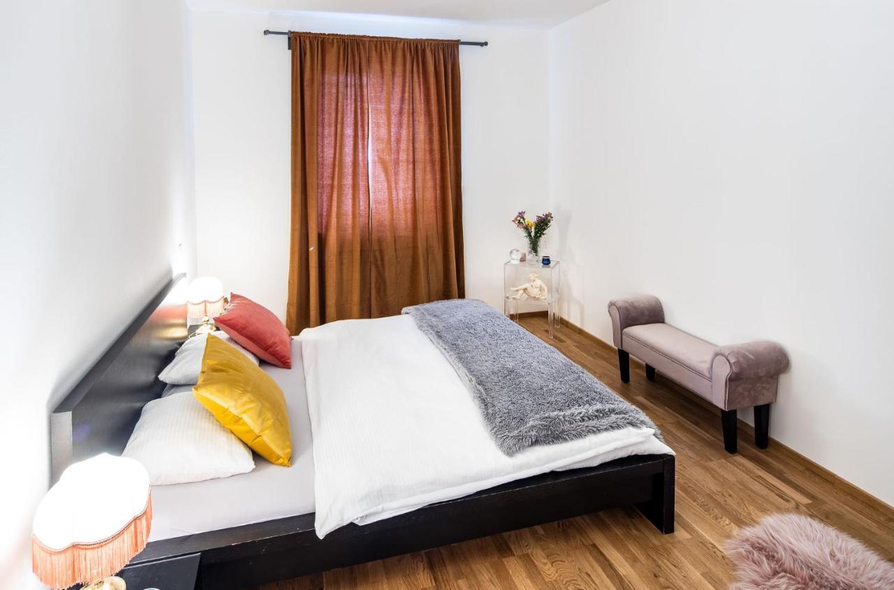 אולומוץ Silvie Apartments - Zlate Terasy מראה חיצוני תמונה